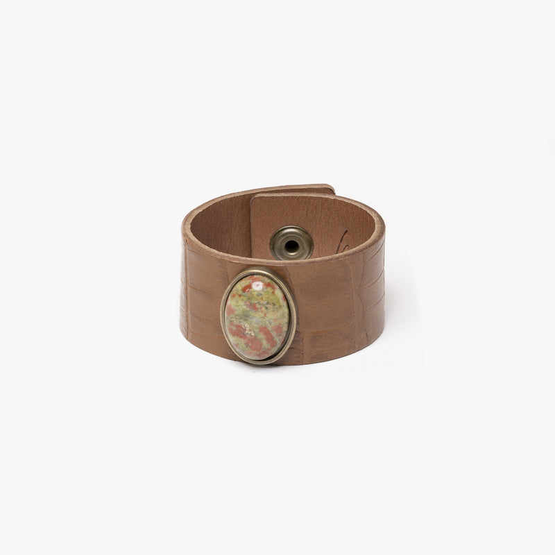 une pierre unakite décore un superbe bracelet en cuir marron pou femme